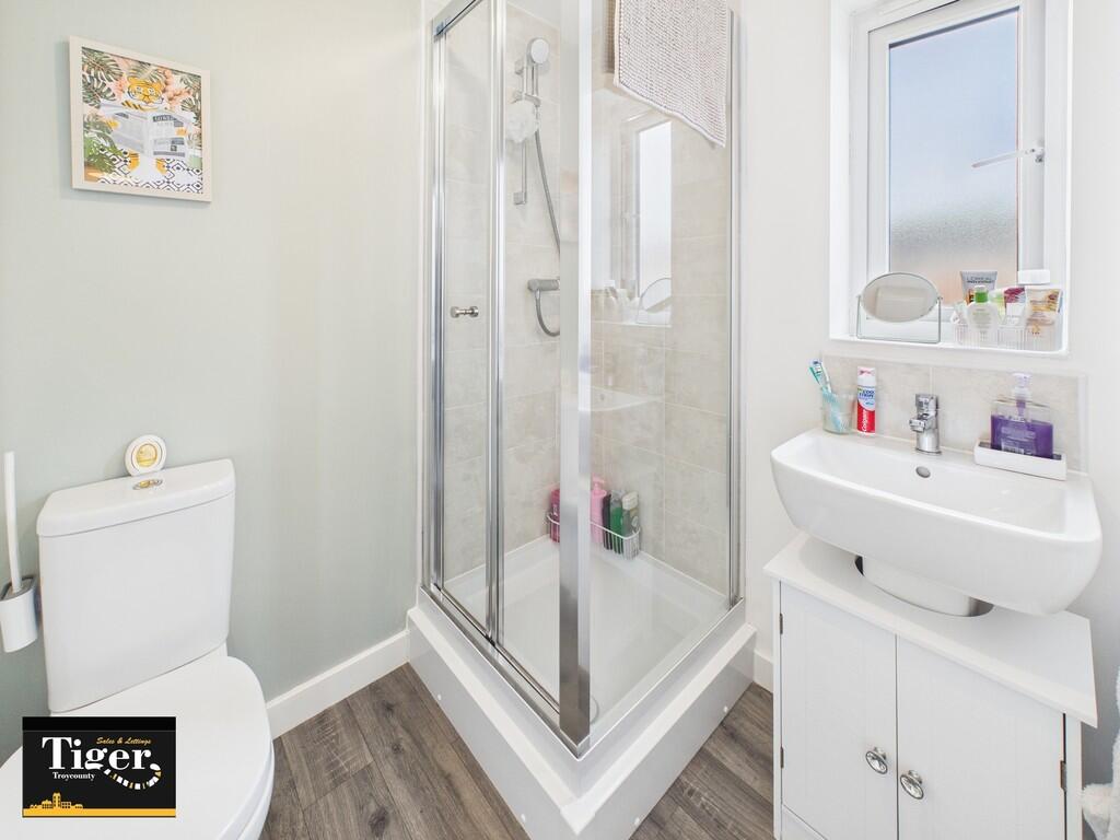 CAM02176G0-PR0601...