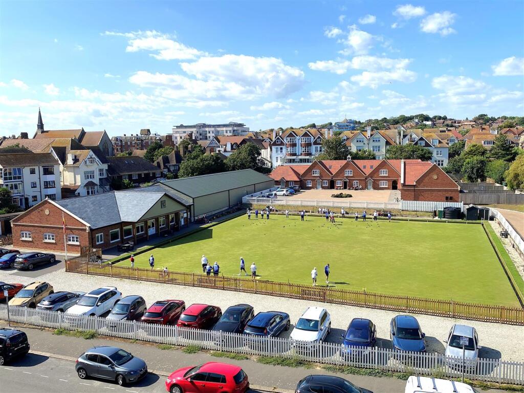 16 Knole Ct - View.jpg