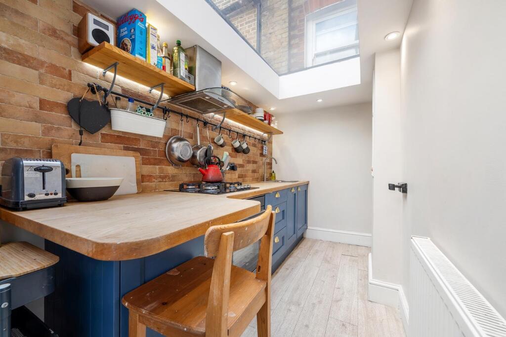 Kitchen (2)
