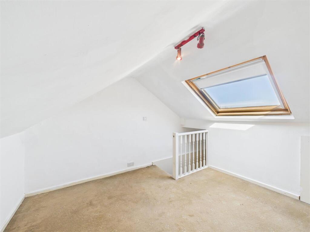 CAM05207G0-PR0017-STILL030 (1).jpg