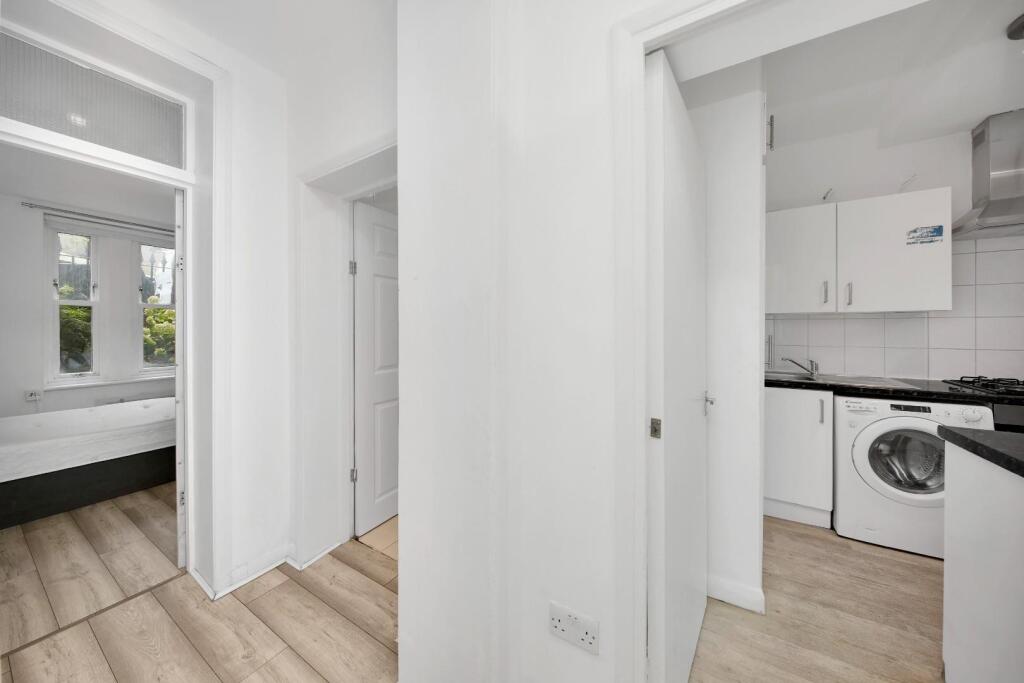 Hallway.jpg