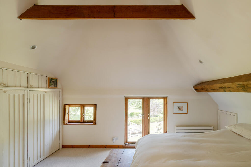 231232 - Swyllmers Barn, Lee Clump Road, The Le...