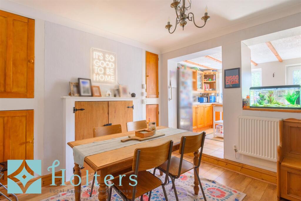 HOLT - 4 Post Office Terrace, Garth-05.jpg