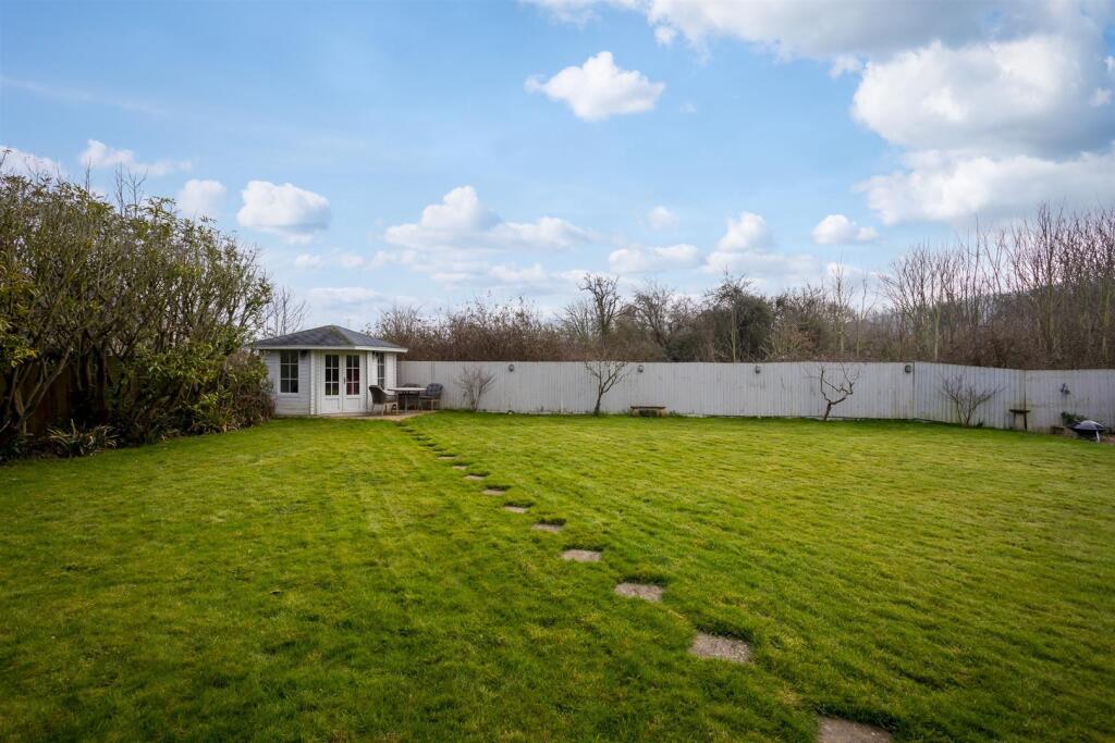 24 - Tynings House - GL51 4XF - Web.jpg
