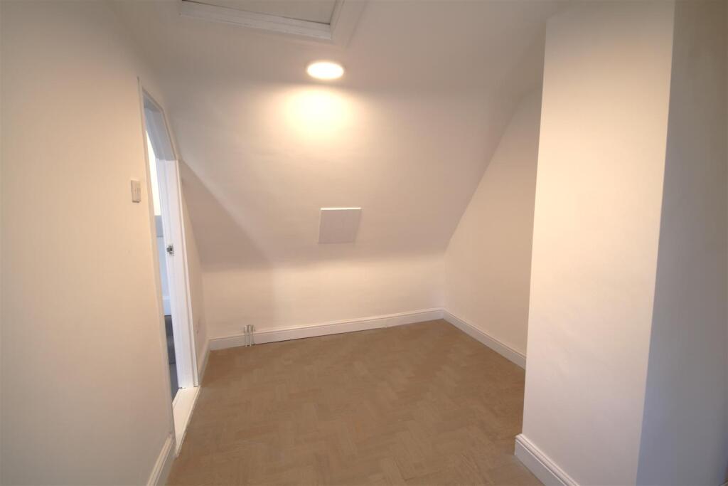 Bedroom 2a.JPG
