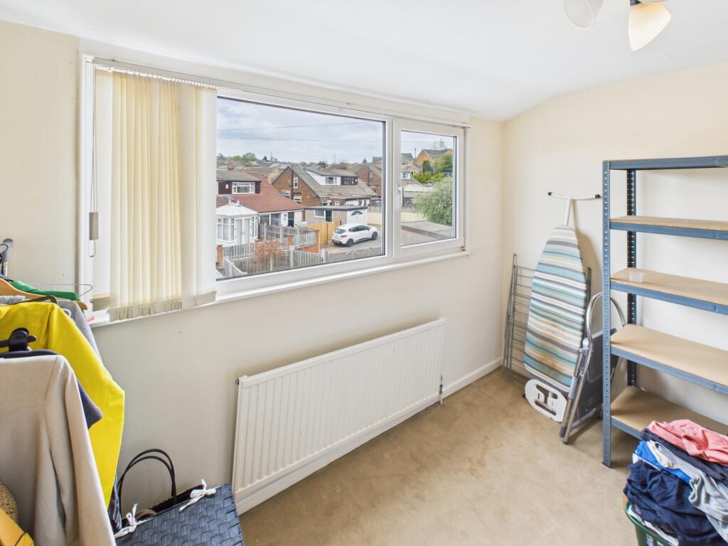 CAM04233G0-PR0019-STILL015