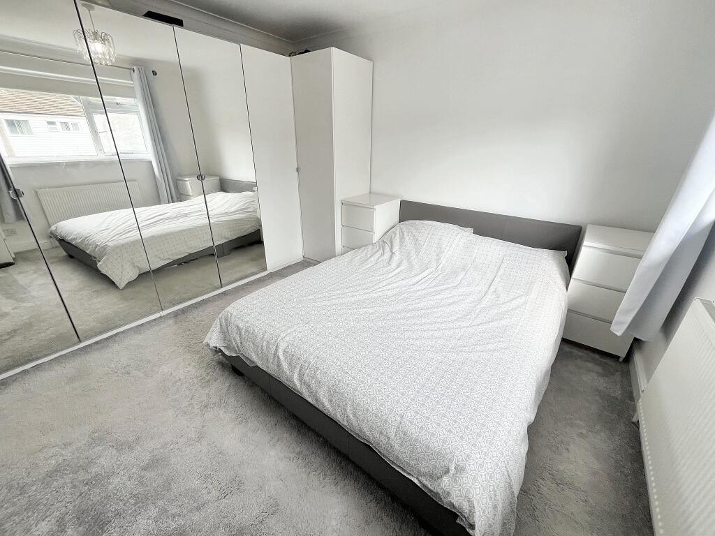 Bed12