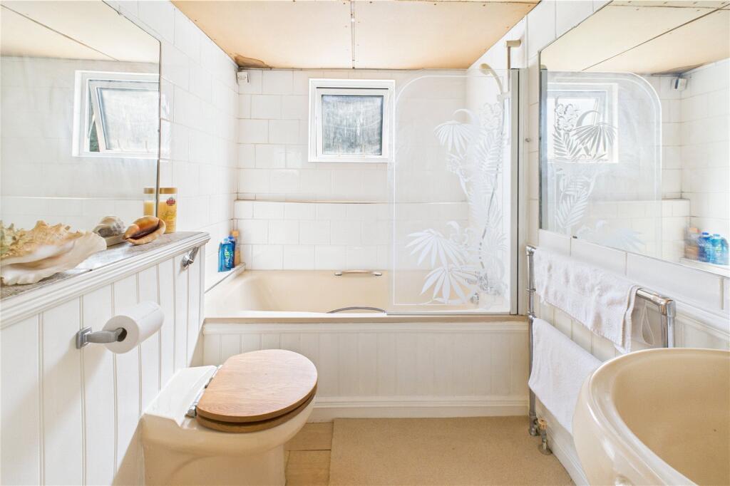 Ensuite Bathroom