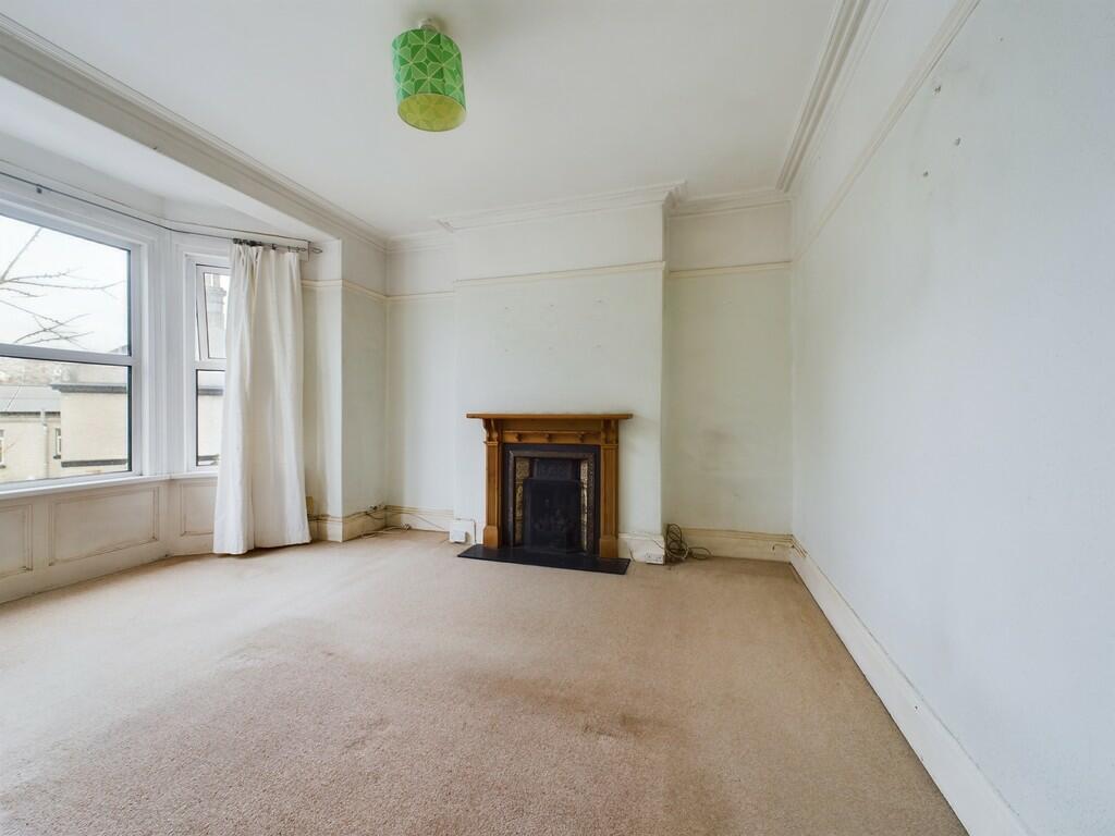 CAM02089G0-PR0378...