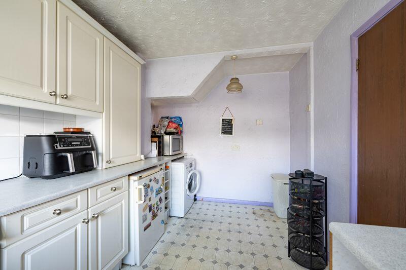 KITCHEN (3)