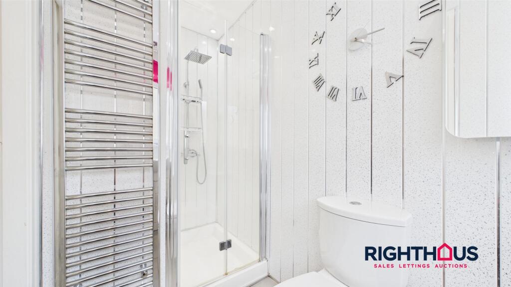 Ensuite shower room