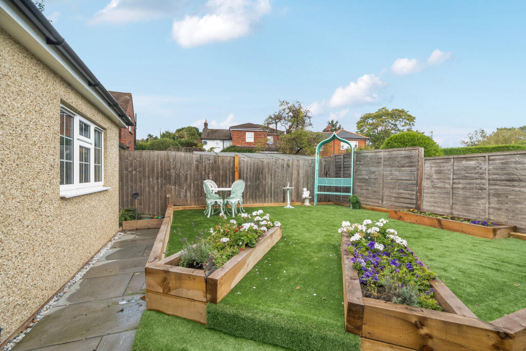 1346387-4-68b57c9...