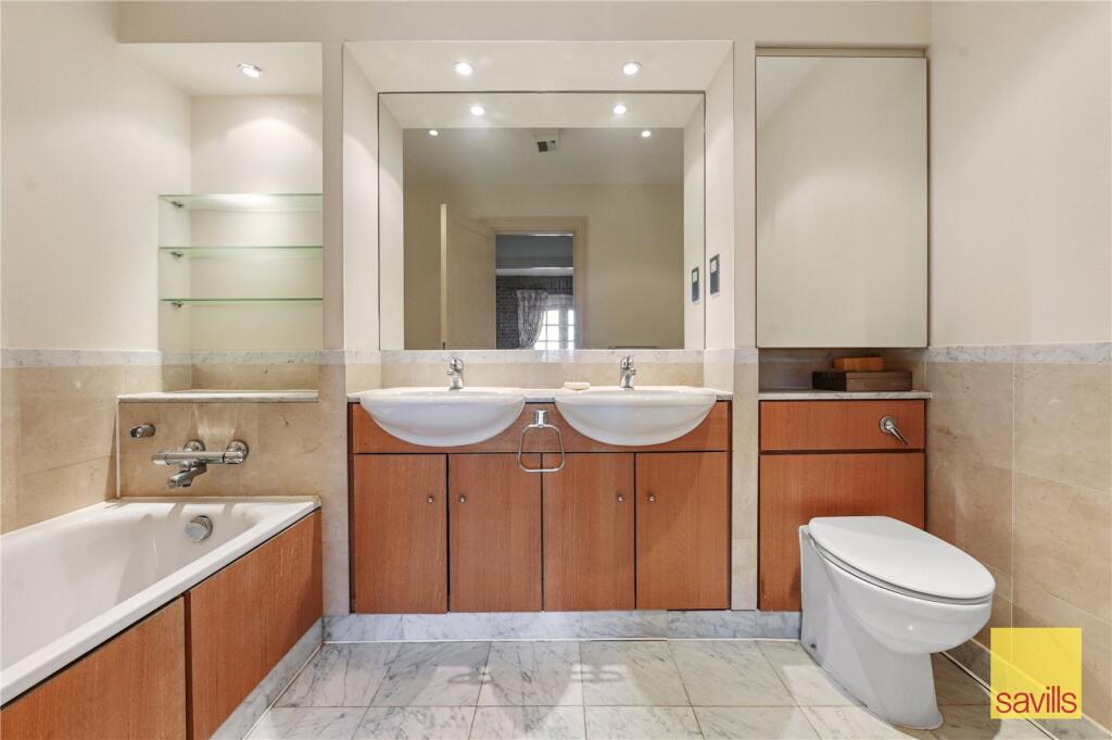 En Suite Bathroom