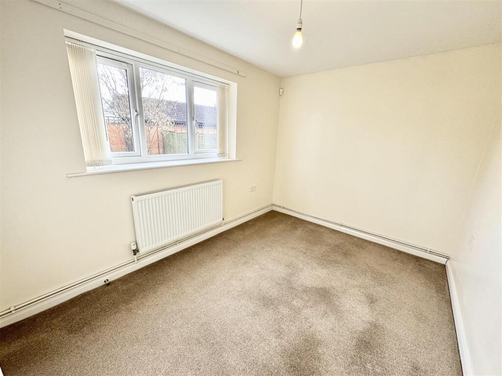 11 Mere Green Bedroom 2.jpg