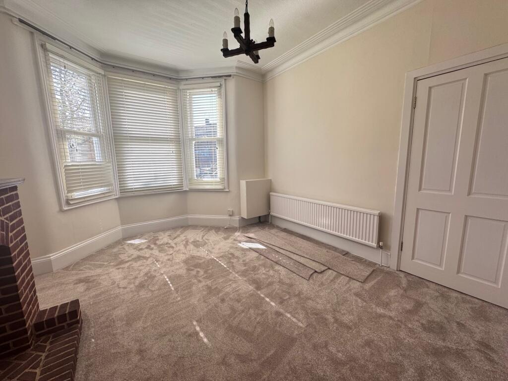 Open Plan dining (2)