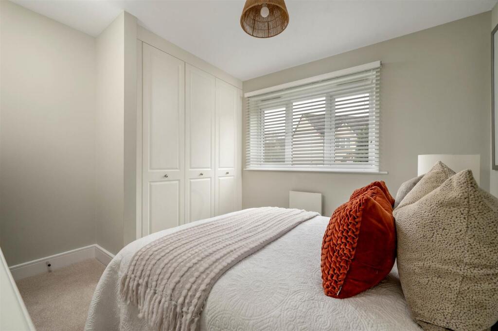 28 Prestwick Way WEB PH-28.jpg