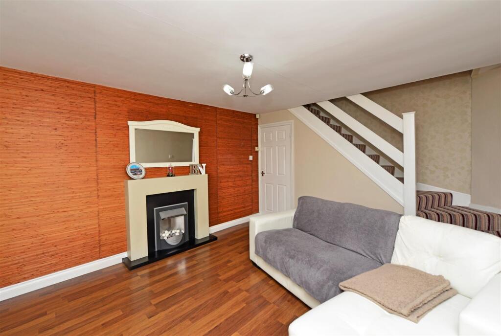 Living Room:
