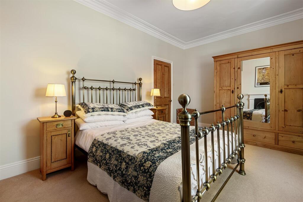 3 Waverley St-37.jpeg
