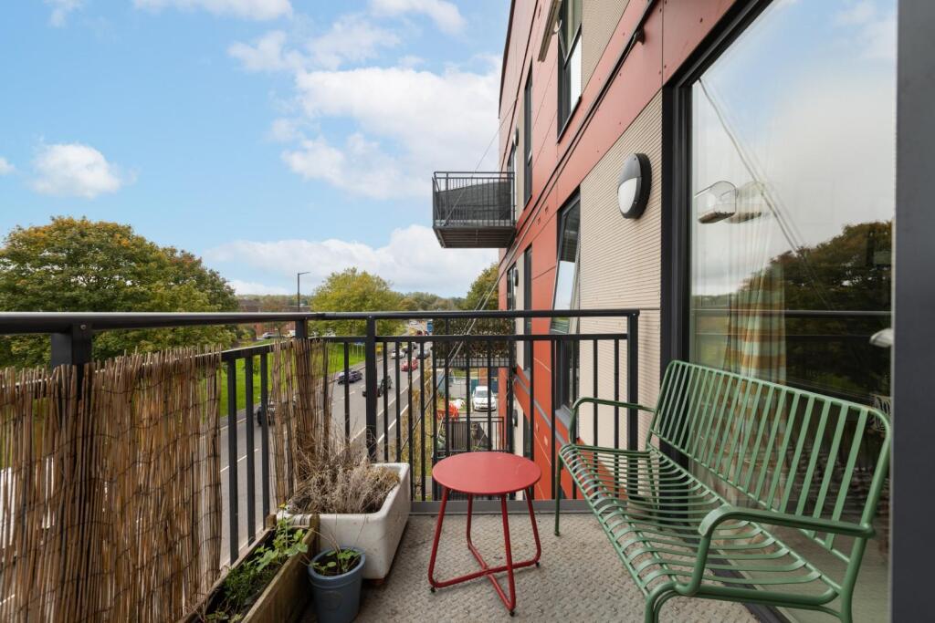 17 Snapdragon, Hazel Road, BS4-17.jpg