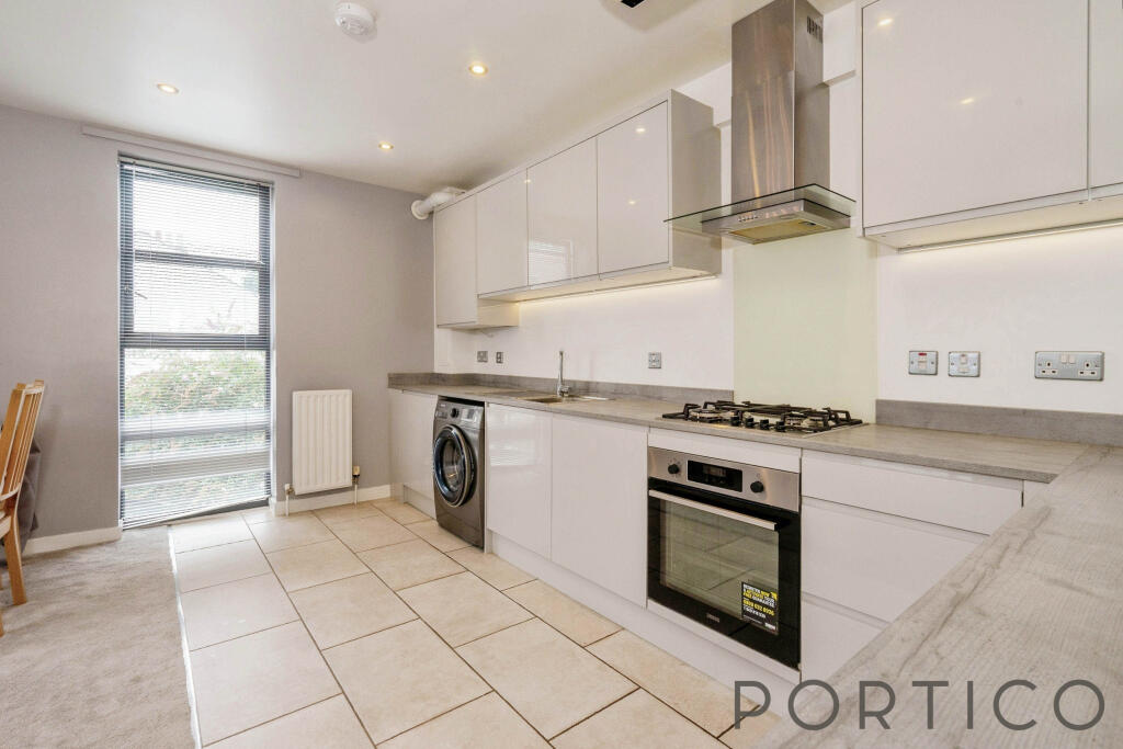 Kitchen (1)