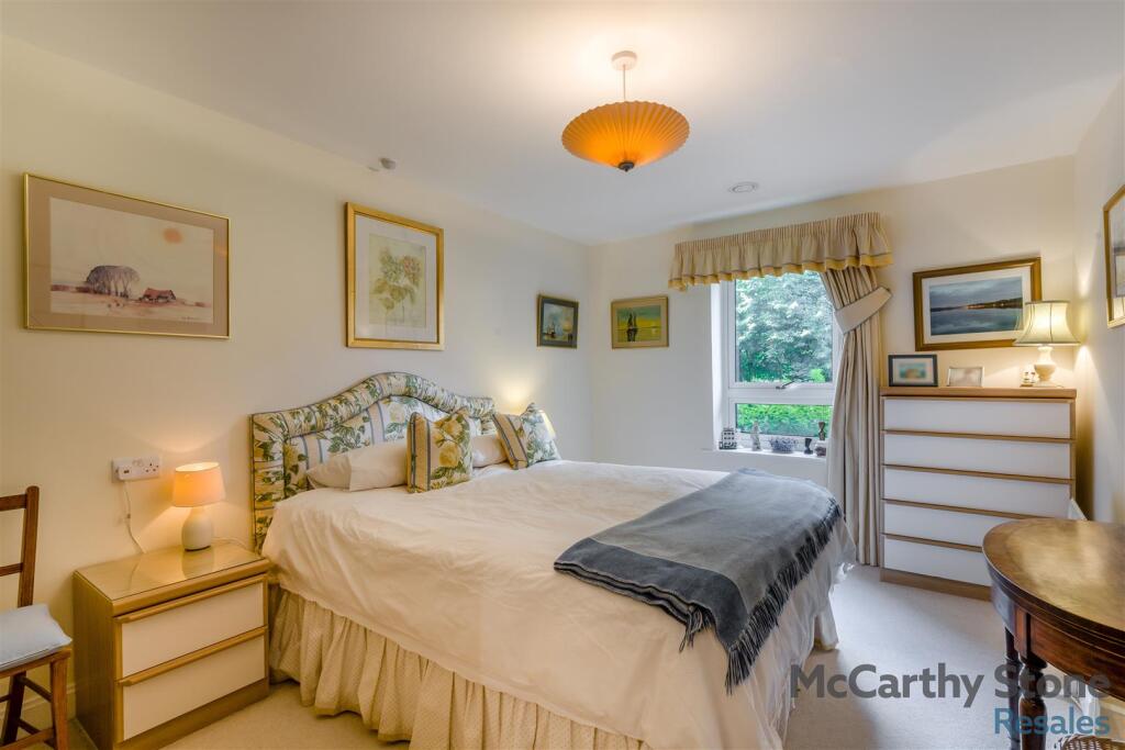 8663961-interior15.jpg