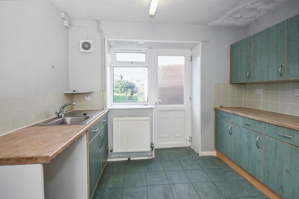 77 Harris Crescent, Needingworth, St. Ives, Cambridgeshire PE27 4TE