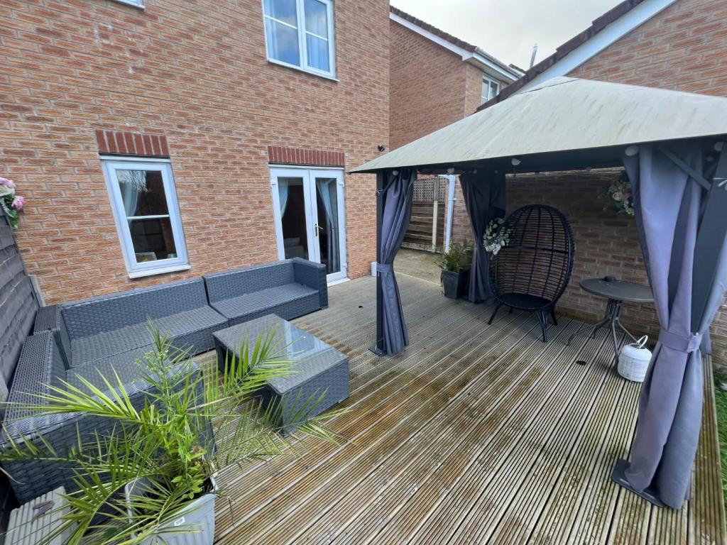 Outside - Rear Garden