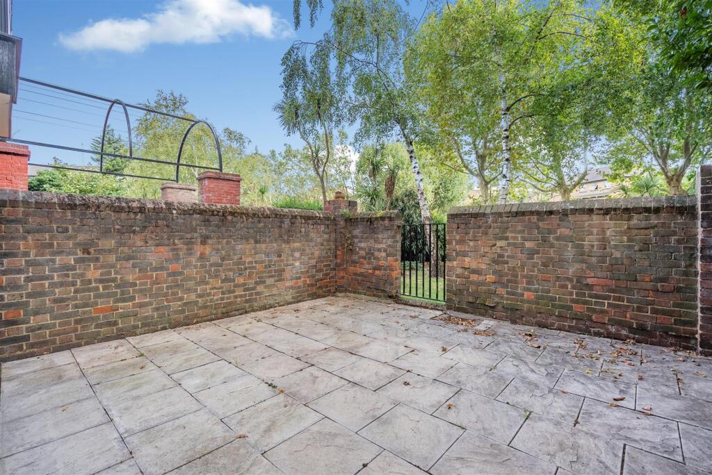 Garden 2 - exterior 05.jpg