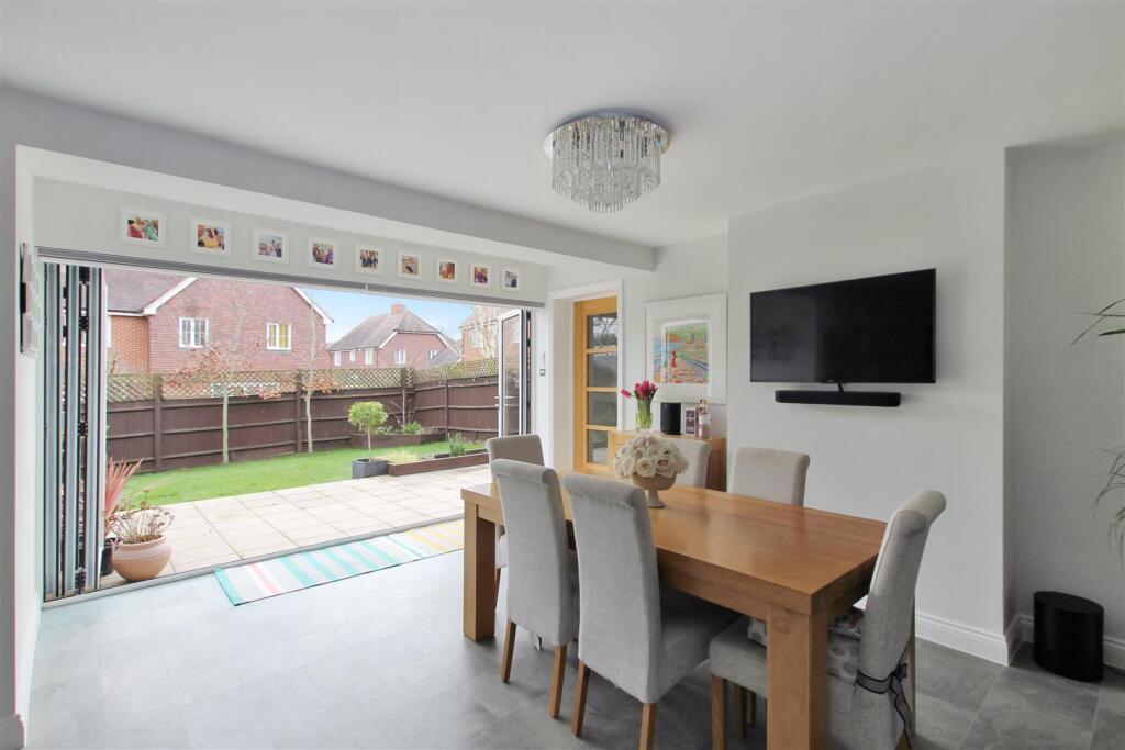 9017215-102240-133833113642207103-d3fe1b56-8a6d-36