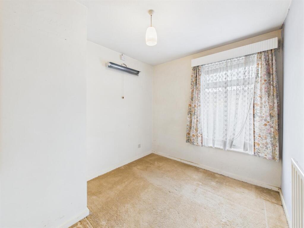 Bedroom: