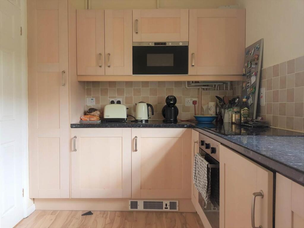 Kitchen 1 (1).jpg