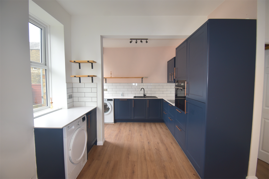 Dining/Fitted Kitche