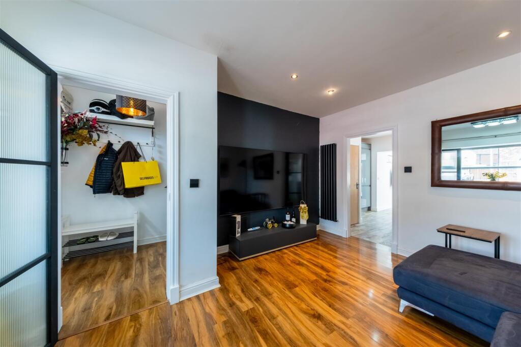 10 Plumbs Fold-013.jpg