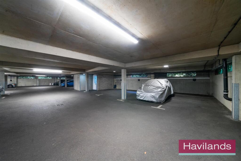 Oakington Court-19.jpg