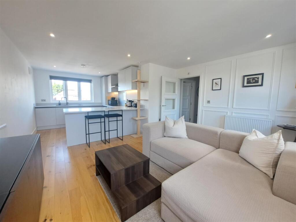 Open Plan Living/Dining Room/KItchen