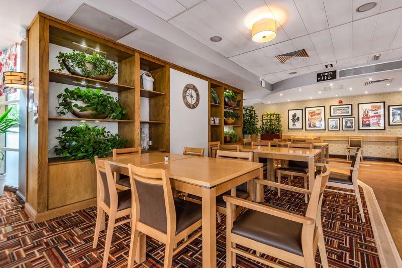 Restaurant dining