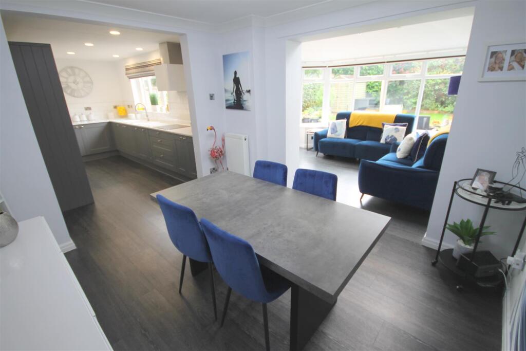 SW Dining Room ii.JPG