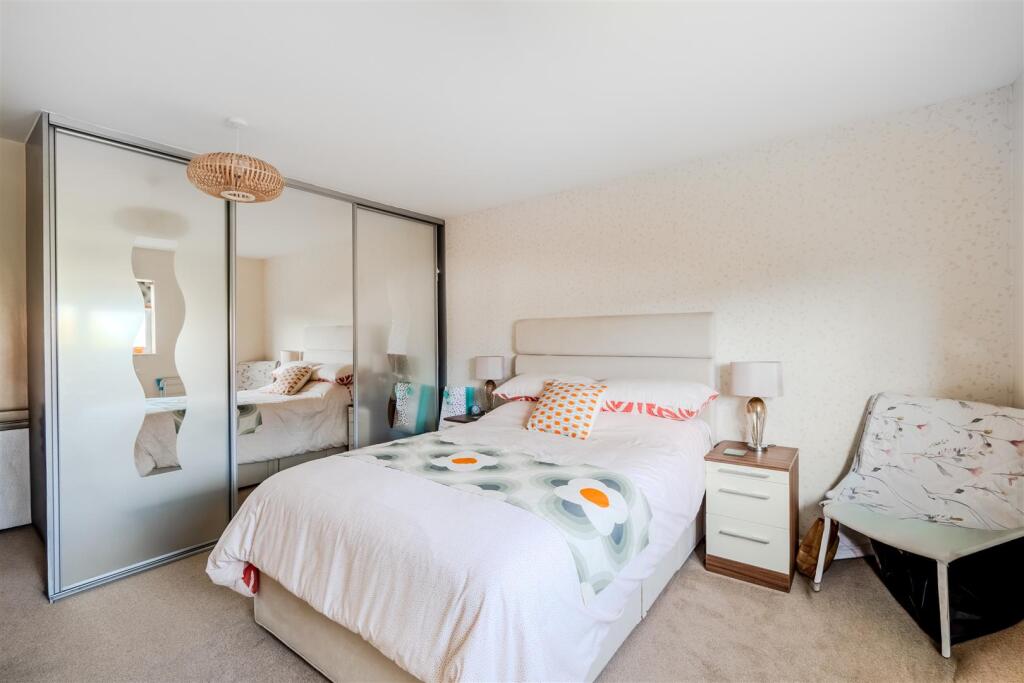 Bedroom2.1.jpg
