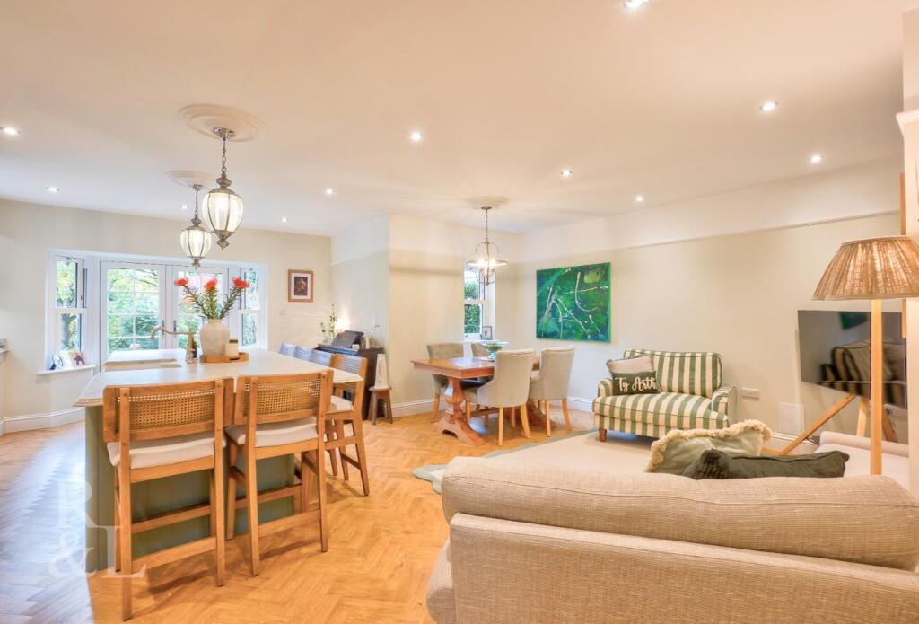 89 Burton Road (42).jpg