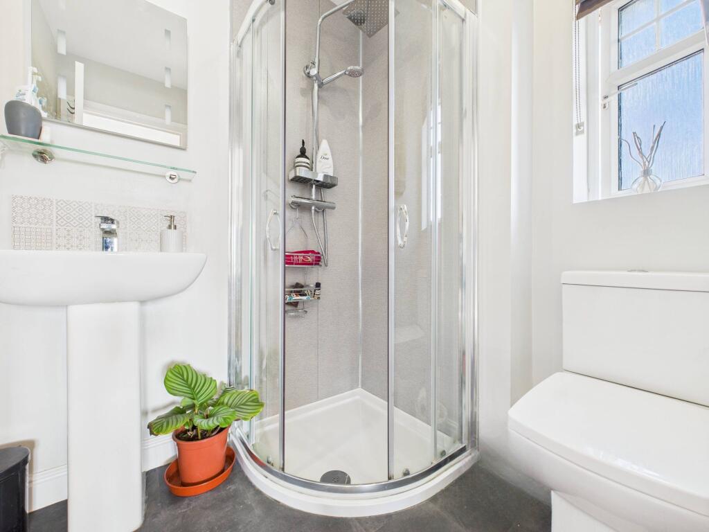 Bedroom One En-suite