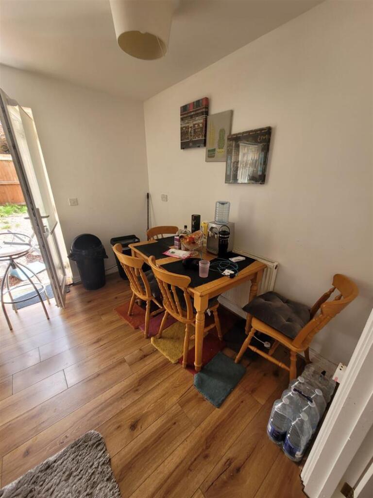 3 High Street, Hurley inspection-images-18.jpg