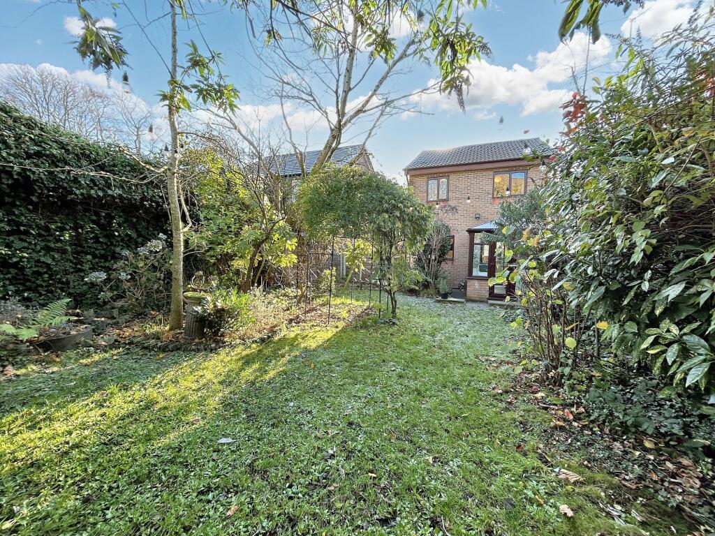 Pondwater Close, Worsley, M28