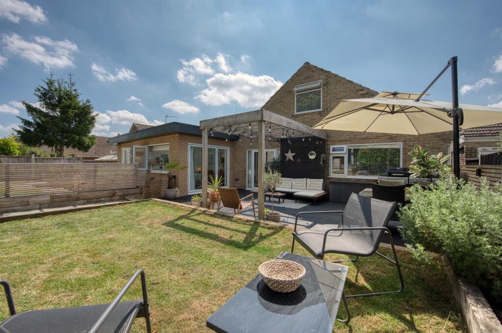 Lawn towards rear of home.jpg