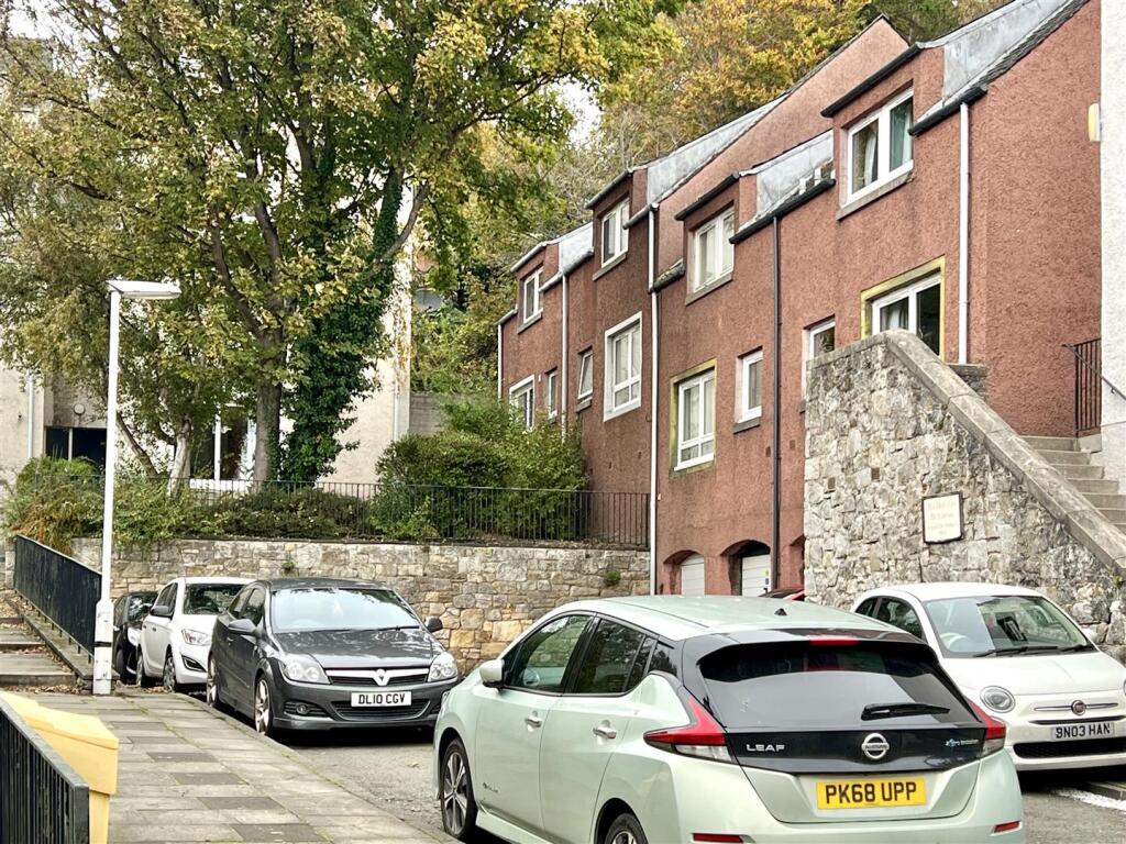 Macdonalds Lands, Culross