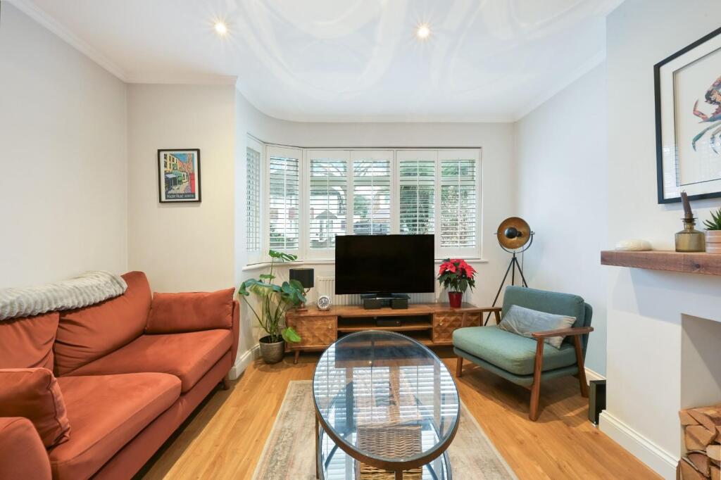 MORTIMER CRESCENT (4).jpg