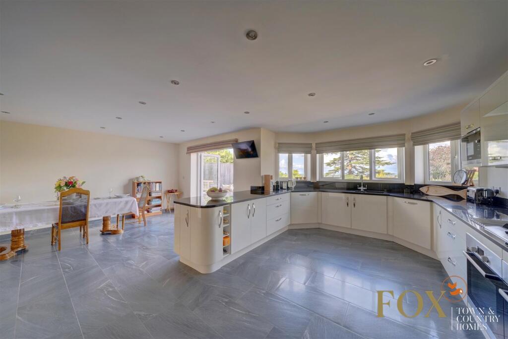 22 St Peters Rd (50).jpg