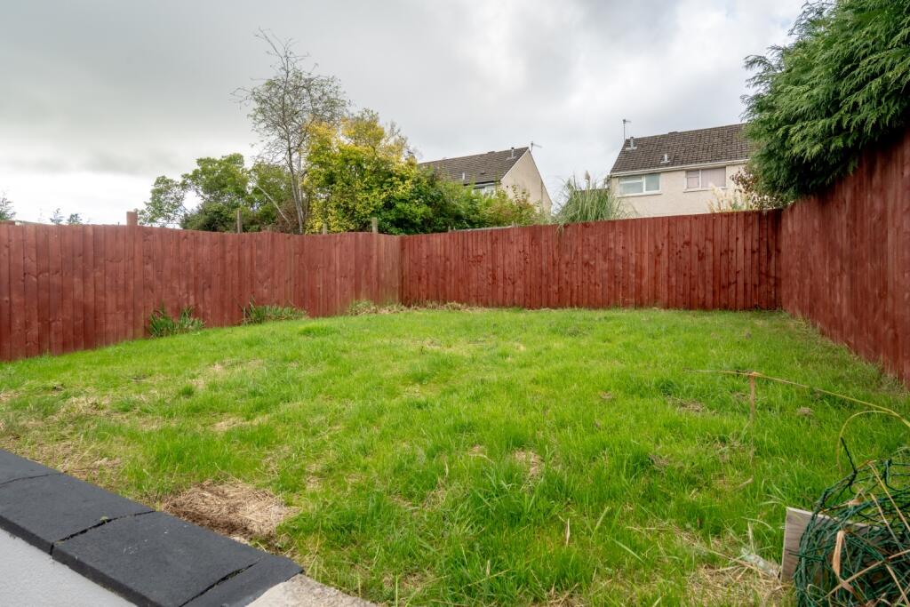 Otter Close-25