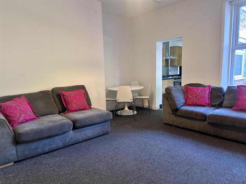 Lounge.jpg