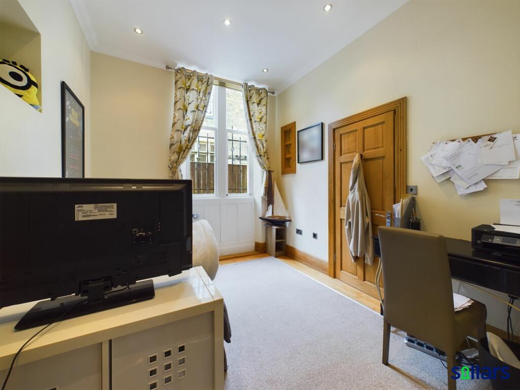 Apartment 2 - Bedroom Two