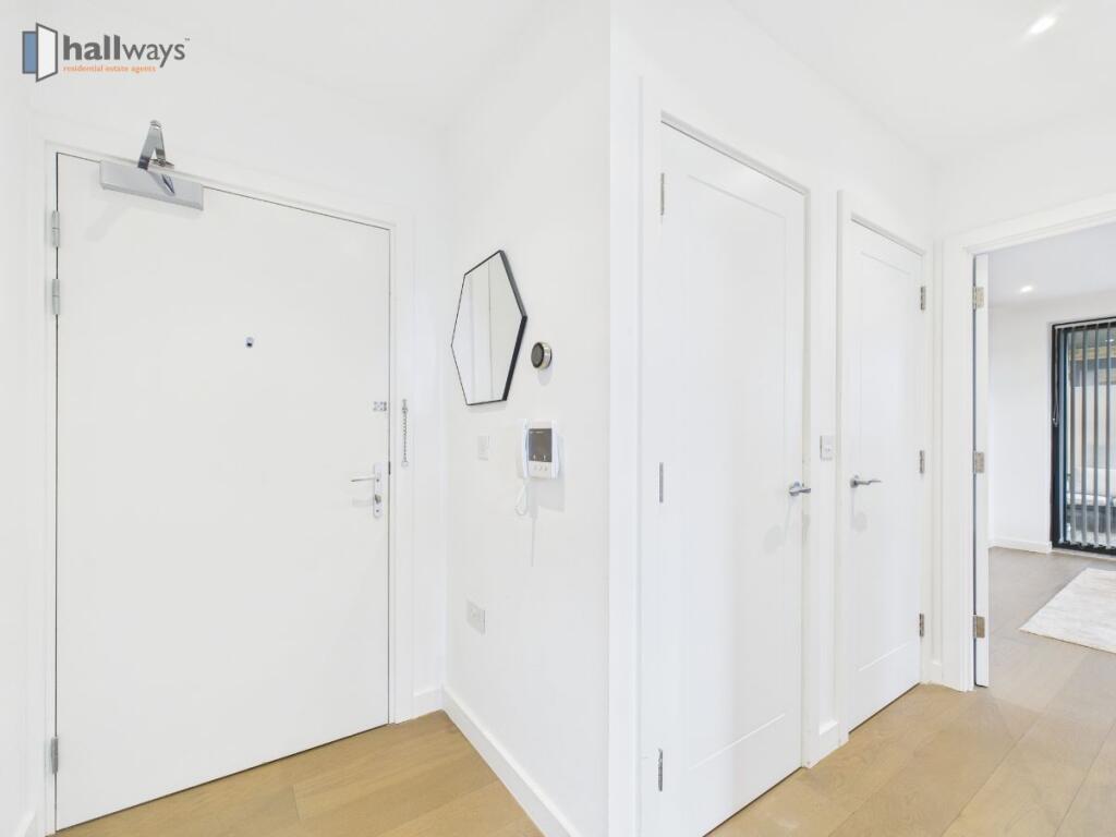 Smitham Court,  Leaden Hill, Coulsdon